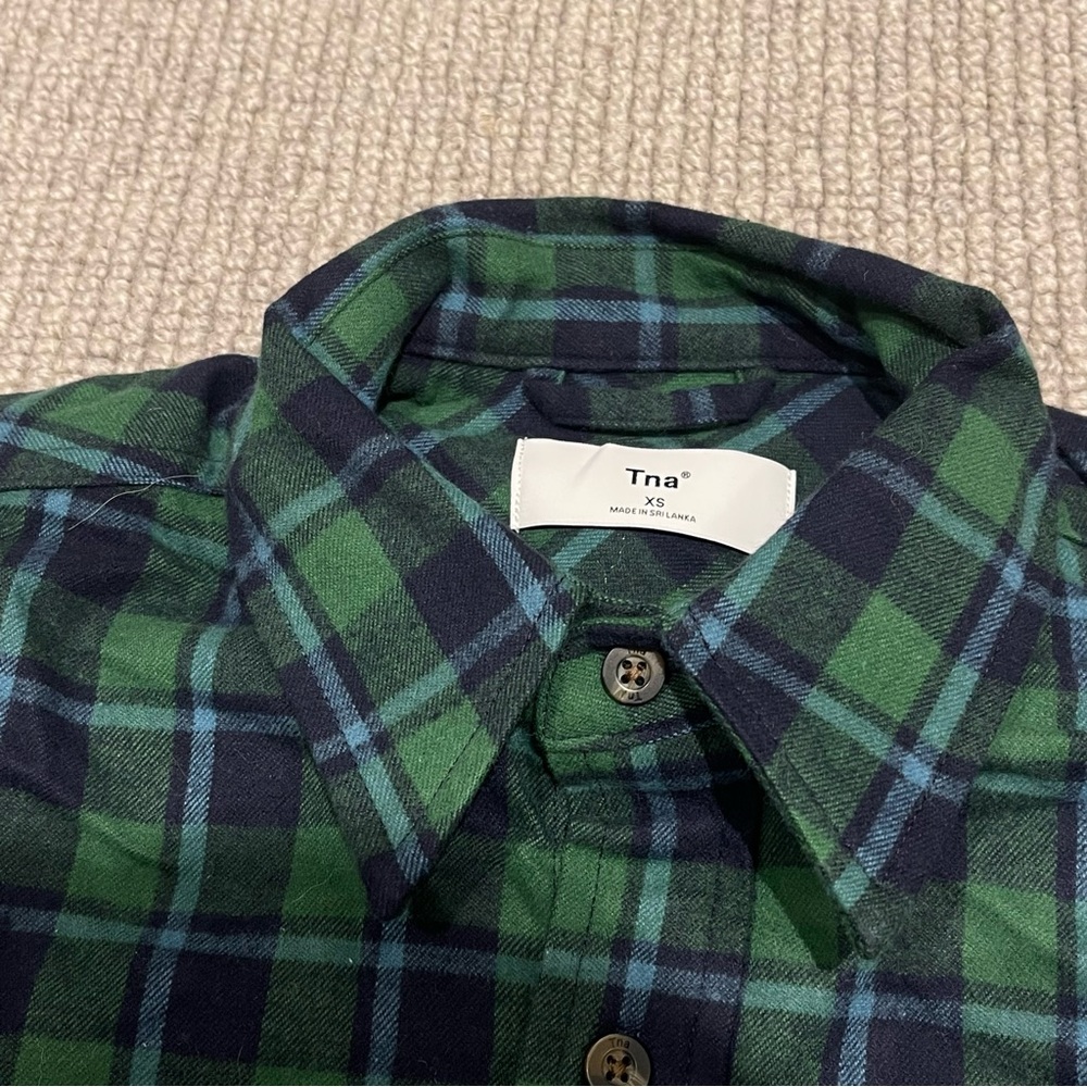 Aritzia TNA Plaid Button-Up in Kenna Total Eclipse / Juniper Green (XS) - Picture 9 of 10